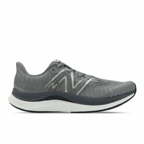 New Balance / ニューバランス FUELCELL PROPEL V4