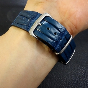 ◆クロコダイルNATO G10Strap◆北米産クロコダイル Custom Order(ラグ幅/BUCKLE COLOR) 本藍染めINDIGO BLUE 受注生産 ワニ革 腕時計ベルトの画像8