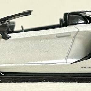 MINI GT ランボルギーニ アヴェンタドール SVJ ロードスターの画像4