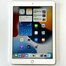 (極美品) Apple iPad (第6世代) シルバー 128GB MR7K2J/A Wi-Fiモデル iOS15.4.1 アクティベーションロック解除済_画像1