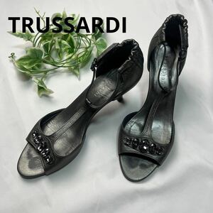 TRUSSARDI ヒール　サンダル　グレー系　靴　DA