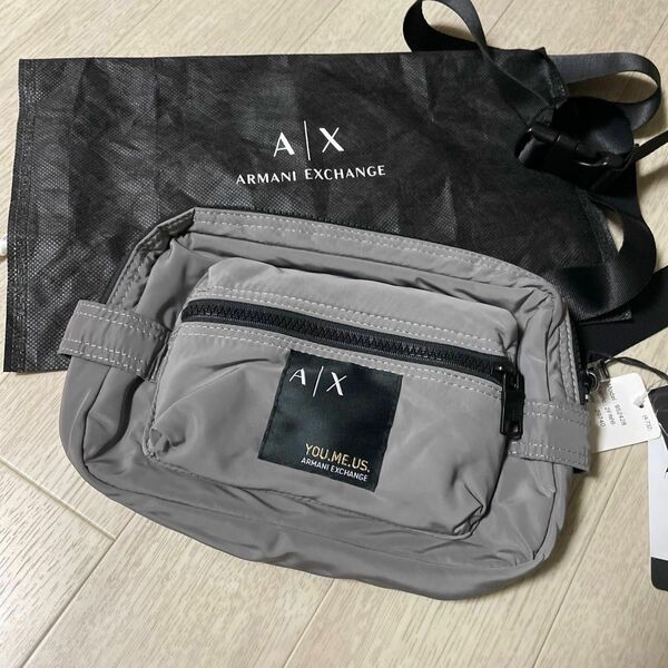 値下げしました！★新品★ARMANI EXCHANGE アルマーニ　エクスチェンジ　メンズボディバッグ 952428 グレー