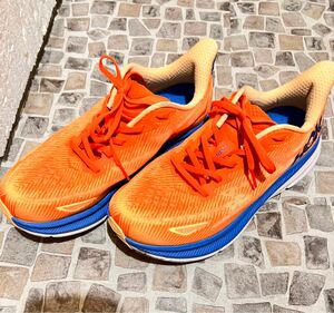 早い物勝ちです！！HOKA クリフトン9ワイド　27㎝