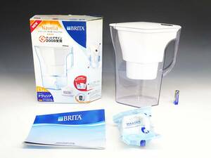 ◆(NS) 未使用に近い BRITA ブリタ ナヴェリア ポット型 浄水器 1.3L MAXTRA フィルターカートリッジ 1個付 箱付 キッチン雑貨