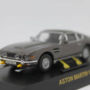 【入手困難.・最終1台】1/72京商 アストン（台座・カード付属）007リビングデイライツ劇中車 サンクス コレクションの画像1