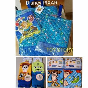 Disney PIXAR トイストーリー キルトナップサックとシューズケース他　おりこうタオル2枚と靴下2足