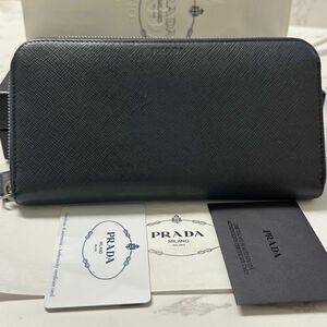 新品同様！ プラダ PRADA 財布 長財布　サフィアーノレザー ラウンドファスナー