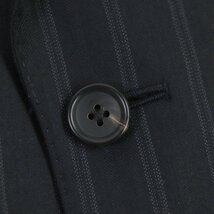 美品 GUCCI グッチ ウール100% ストライプ柄 ロゴ入りボタン セットアップ スーツ ブラック 44R ハンガー付き イタリア製 正規品 メンズ_画像8