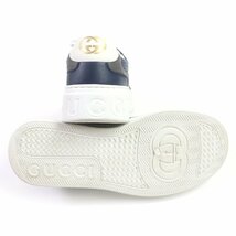 極美品□GUCCI グッチ 定価121000円 669582 レザー GGスプリーム 総柄 レースアップ ローカットスニーカー ネイビー ベージュ 9 イタリア製_画像5