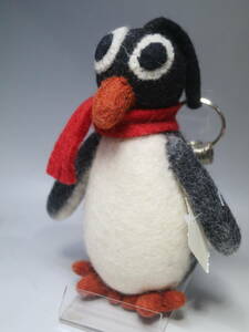 羊毛フエルト ハンドメイド ペンギン キーフオルダー