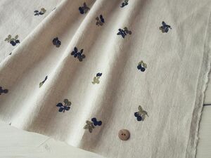 残僅！■閉店在庫処分■250×118cm巾■HOKKOH 綿麻シーチング 刺繍 木の実Ｄ■