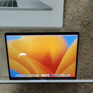 難アリ中古★Macbook Pro 15インチ A1707 2017 Core i7 Mem 16GB SSD 1TB Silverの画像1