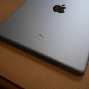 中古 iPad 9.7インチ Wi-Fiモデル 32GB MR7F2J/A [スペースグレイ] ガラスフィルムおまけの画像6
