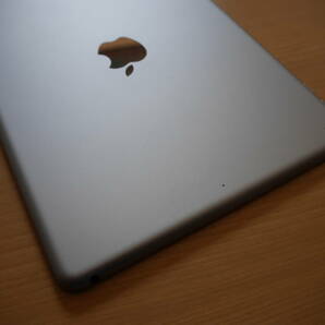 中古 iPad 9.7インチ Wi-Fiモデル 32GB MR7F2J/A [スペースグレイ] ガラスフィルムおまけの画像7