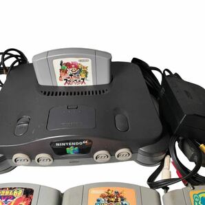 【静0329-67】【1円スタート】 NINTENDO 任天堂 ニンテンドー64 本体 コントローラーゲームカセット まとめ 動作未確認 中古品 現状品 64の画像4