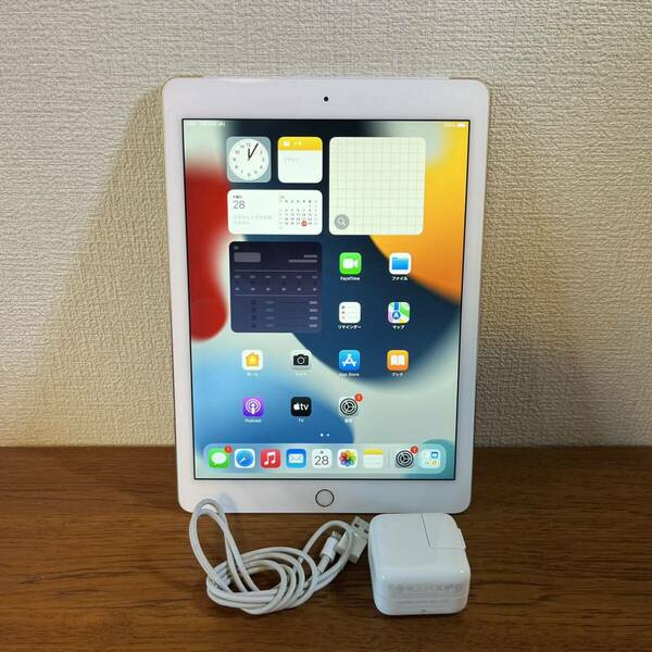 ［美品］Apple iPad Air2/32GB/SIMフリー/Wi-Fi+Cellular/ゴールド③