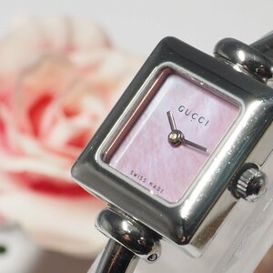 Gucci Gucci Pink Shell Dial Square Bangle Watch Bracelet Watch C287 Используется