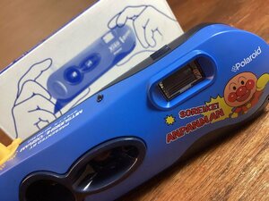 HH-7936■送料込■polaroid izone アンパンマン ポラロイド カメラ やなせたかし 玩具 212g●動作未確認、フィルムありません/くJAら