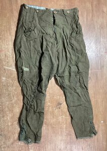 TT-1931■送料込■ 軍隊 ズボン パンツ 兵隊 日本軍 カーキ色 服 軍服 軍用 装備品 丈:92cm 股下:68cm ウエスト:84cm 440g /くGOら