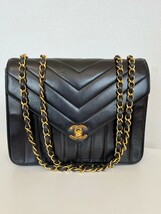 超美品 シャネル CHANEL ココマーク ターンロック ラムスキン チェーン ショルダーバッグ マトラッセ Vステッチ シェブロン_画像1