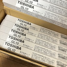 TOSHIBA　東芝　殺菌ランプ　GL10　1箱　10本セット　未使用、保管品　ランプ寸法（管長）330mm　10W　スタータ形　殺菌　蛍光管_画像3