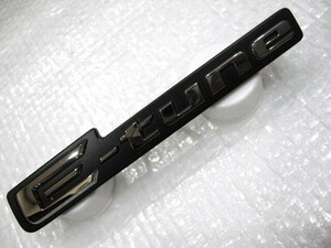 ★希少 E-tune E-TUNE レガシィ? レガシー? Legacy BE5? BE9? BH5? BH9?BHC? 93013AE120 不明 新品 ロゴ フロントグリルエンブレム 1点旧車