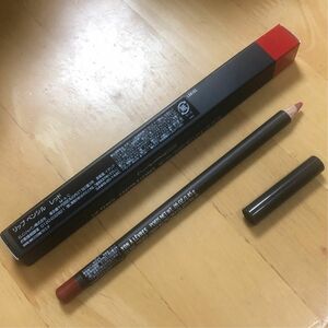 MAC リップペンシル　レッド