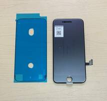 iPhone 8、iPhone SE2 ( 2020 )【純正再生品 】フロントパネル 画面 液晶 修理 交換 カラー黒 、防水シール付き 。 ジャンク 3_画像2