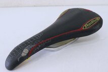 ★selle ITALIA セライタリア RADIUS SNAKE サドル_画像2