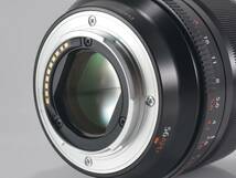 [未使用品☆大口径で豊かなボケ美を] FUJIFILM (フジフィルム) XF 56mm F1.2 R APD [保証] (52856)_画像8