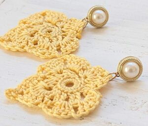 crochet 大ぶり ピアス イエロー パール カボション アレルギー対応