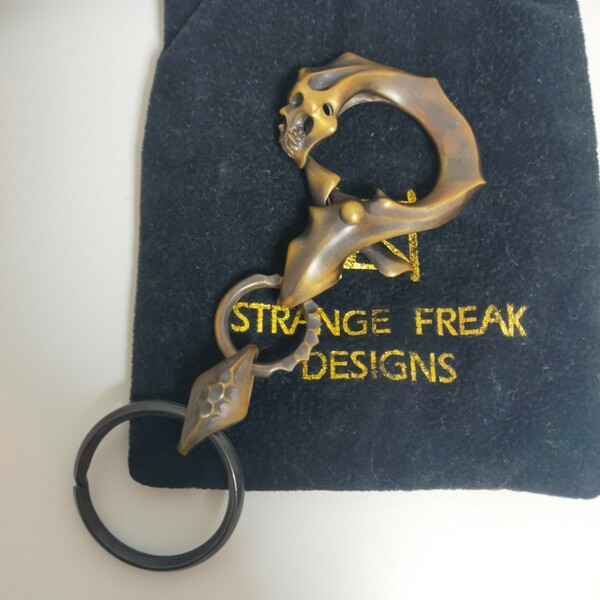 STRANGE FREAK DESIGNS ストレンジフリークスデザインス ベルフェラス キーホルダーBRS O-032-BRS キーチェーン ブラス 真鍮 ゴールド