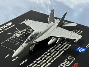 ホーガン　ウィングス製　Mシリーズ　　 F/A-18F 1/200