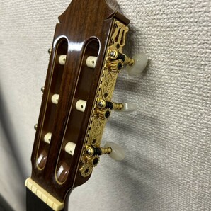 美品 MASAKI SAKURAI 桜井正毅 MODEL CONCERT-R 1994年製 河野ギター 弦楽器 クラシックギター 保証書、ハードケース、替弦付 付属品多数の画像7