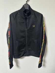 FRED PERRY レディース　トラックジャケット ジャージ Mサイズ