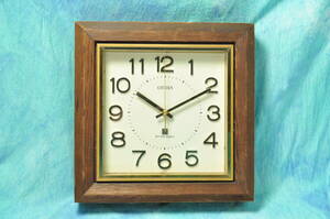 古いシチズンの壁掛時計　時刻合わせをすると秒針が正午を指すジャストセコンドタイプ　昭和52年（1977年）の贈答品と思わしきリサイクル