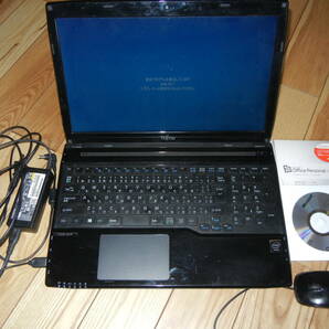 富士通ノートPC LIFEBOOK WA1/M Windows10アップグレード office2007付の画像1