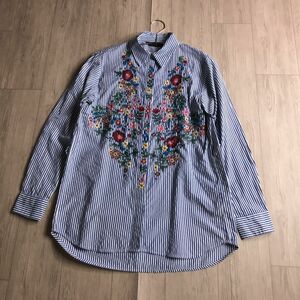 100円スタート○ ZARA ザラ　ブルーストライプ　花柄刺繍　ブラウス　チュニック