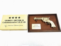 福岡)ACG パットン将軍 45 COLT GEORGE S PATTON,JR Commemorative S.A.A .45 24KGP SMG刻印 展示額付き モデルガン_画像1