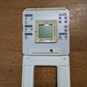 IY0283 TOTO 型番品番不明 Washlet ウォシュレット トイレリモコン/トートー 乾電池を入れて通電&赤外線反応確認OK 現状品 JUNK 送料無料の画像2