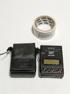 SONY ソニー DAT デジタル オーディオ テープ レコーダー TCD-D3 ウォークマン WALKMAN 日本製品