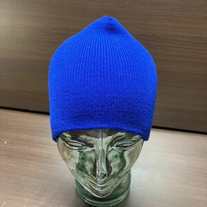 シンプルなアクリルニットキャップ　ユニセックス　ニット帽　フリーサイズ ロイヤルブルー　秋冬物