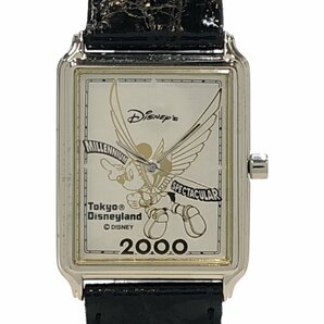 【1円スタート】 訳あり ディズニー 腕時計 2000 ミレニアム スペクタキュラー クオーツ シルバーの画像1