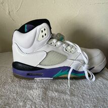 《未使用》NIKE AIR JORDAN 5 RETRO 136027 108 ジョーダン スニーカー レトロ ナイキ エア _画像4