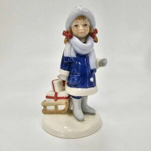 E5065(041)-619/ST3000 【千葉】　置物　ROYAL COPENHAGEN 2003　Cristmas Figurine　女の子　ロイヤルコペンハーゲン　082　陶器