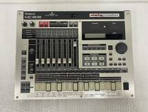 PA018760(034)-429/KK0【名古屋】Roland ローランド MODEL MC-808 sampling groovebox _画像2