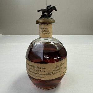 B858(041)-122/HK4000【千葉】酒　Blanton　KENTUCKY STRAIGHT　BOURBON WHISKEY　ブラントン　バーボンウイスキー　46.5%　750ml