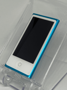 【新品バッテリー交換済み nanoシリーズ最終モデル】 Apple iPod nano 第7世代 16GB ブルー 中古品 【完動品 生産終了品 1円スタート】