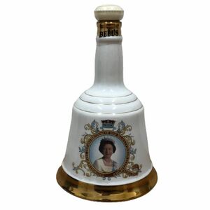●【BELL'S/ベルズ】エリザベス女王 生誕60周年記念 スコッチウイスキー 陶器ボトル 750ml 43%★22402