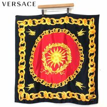 M1866-F-N◆ GIANNI VERSACE ジャンニヴェルサーチ 大判総柄スカーフ 太陽 ◆ size83-86cm シルク100 絹 マルチカラー レディース メンズ_画像1